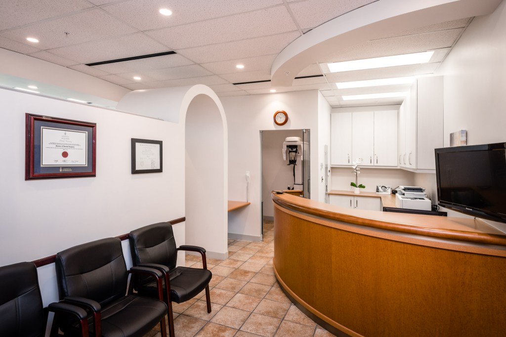 Vancouver Periodontist Dental Implant Centre IMPrESS Perio Implant Center Dr. Noroozi